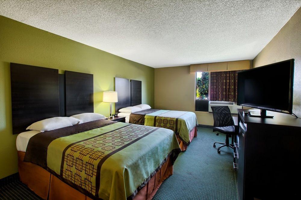 Hotel Super 8 By Wyndham Raleigh North East Exterior foto